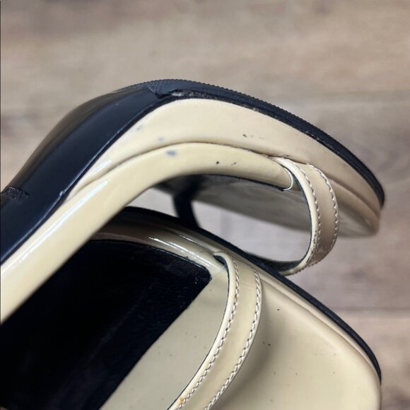 Saint Laurent Jane 105 Beige Patent Leather Heels - Picture 10 of 11